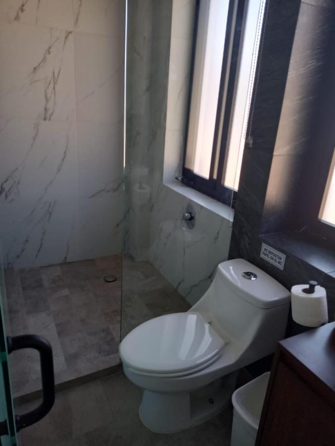 La Casa Mia Leon Hotel Екстериор снимка