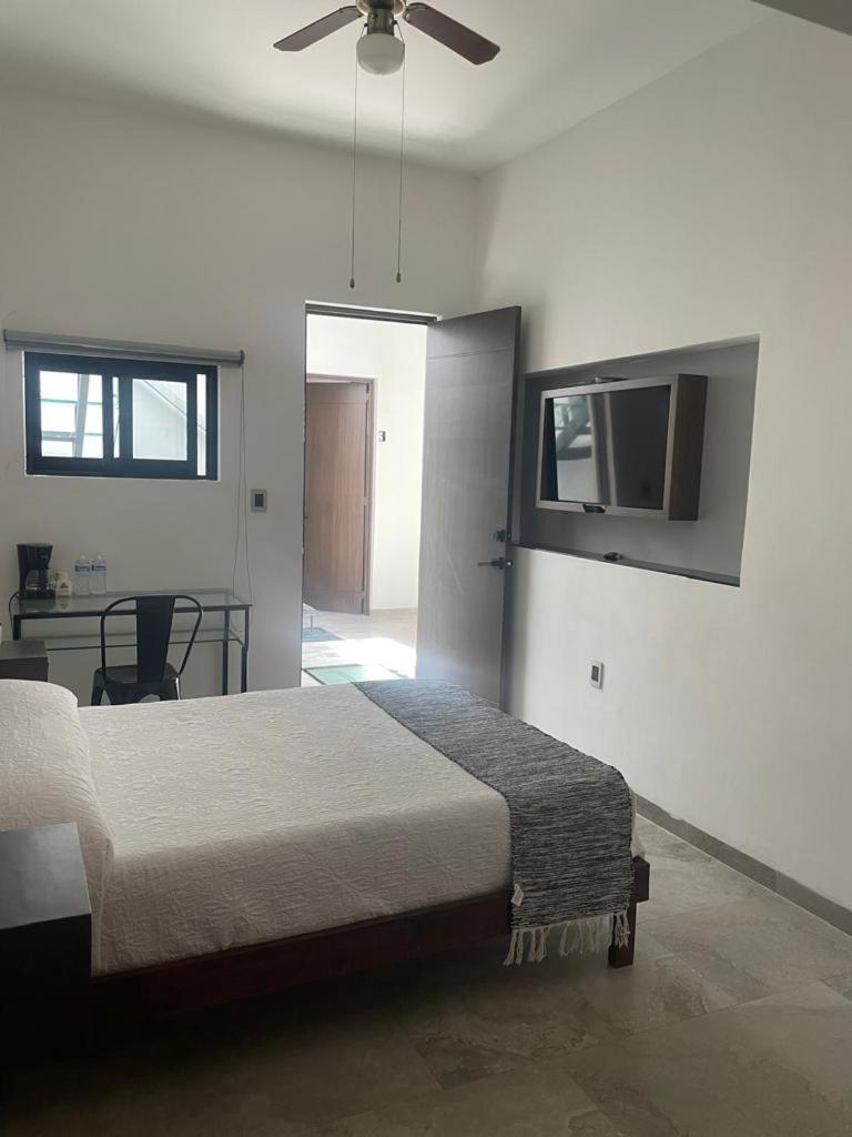 La Casa Mia Leon Hotel Екстериор снимка