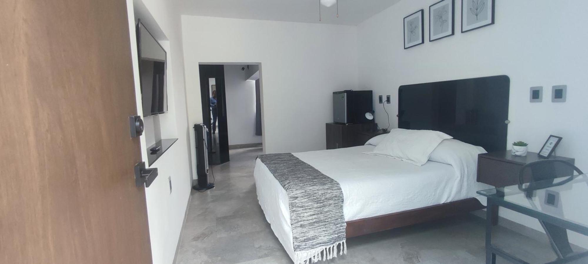 La Casa Mia Leon Hotel Екстериор снимка