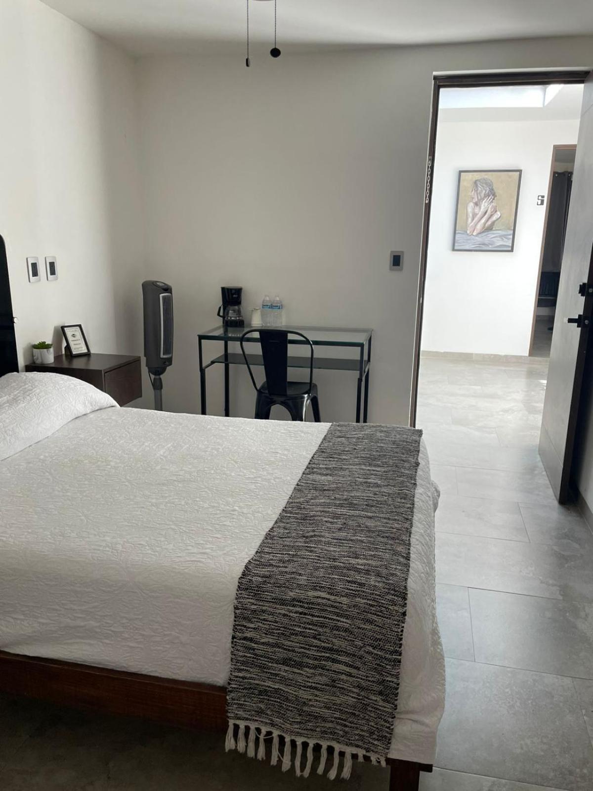 La Casa Mia Leon Hotel Екстериор снимка