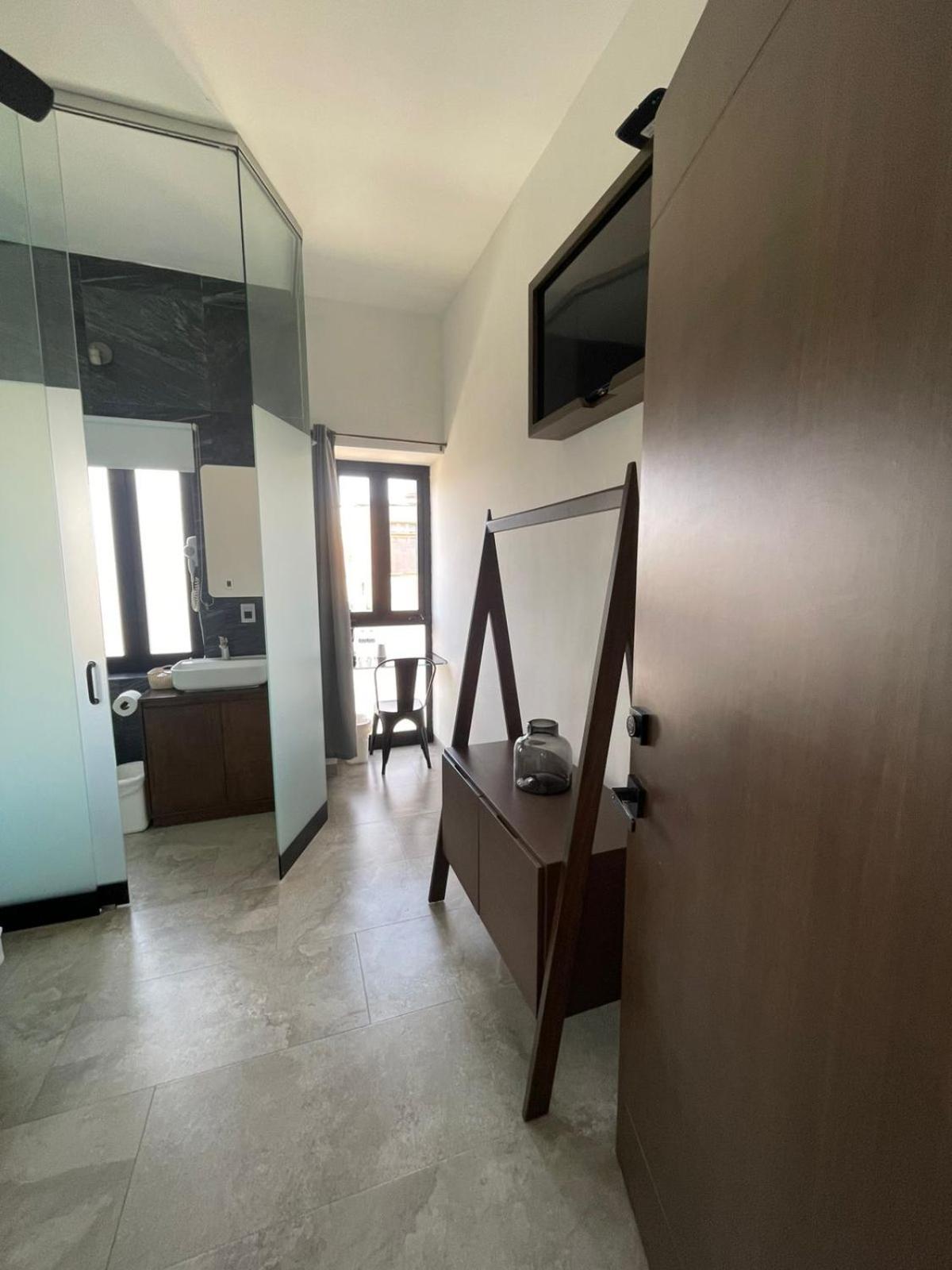 La Casa Mia Leon Hotel Екстериор снимка