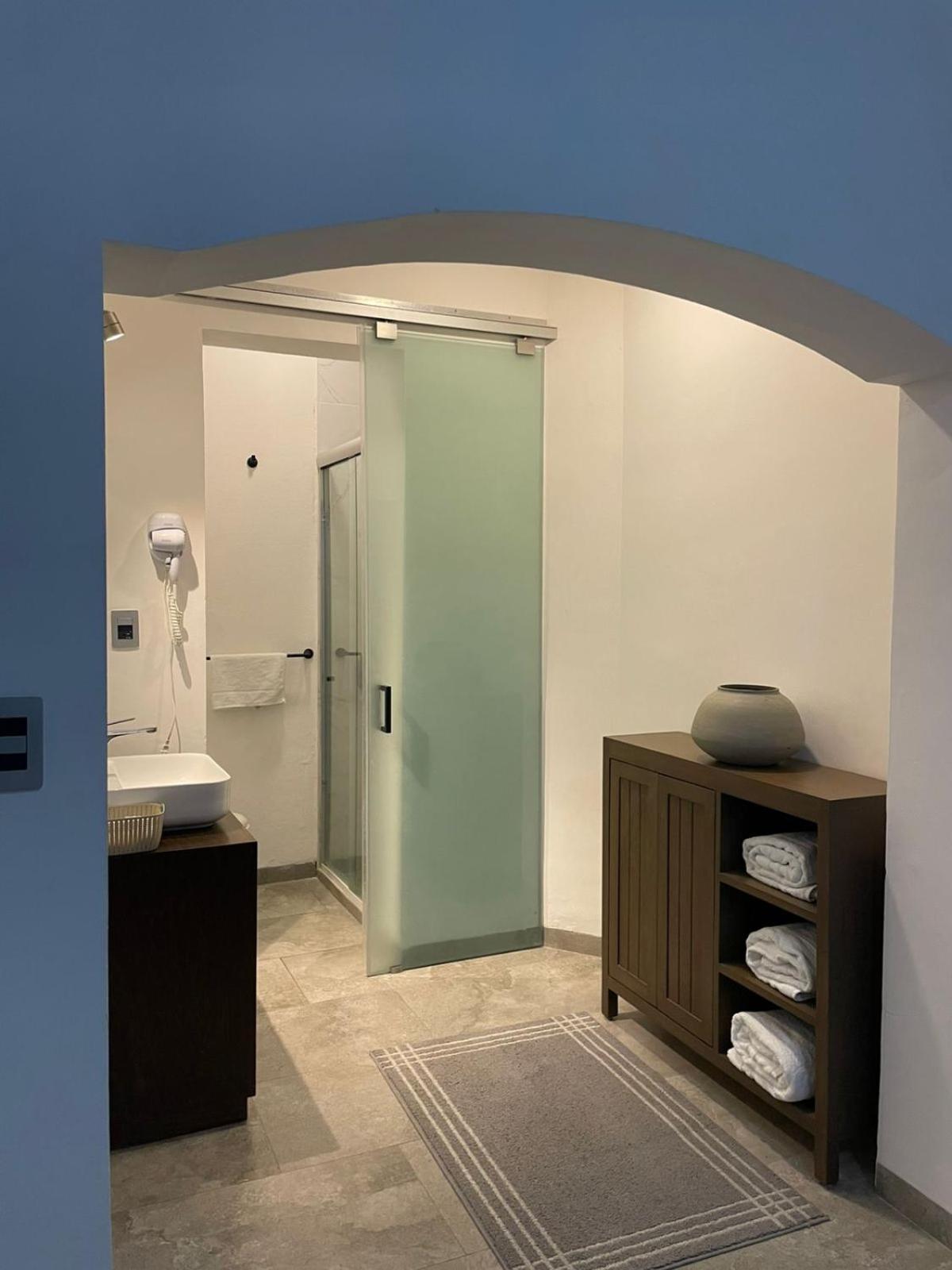 La Casa Mia Leon Hotel Екстериор снимка
