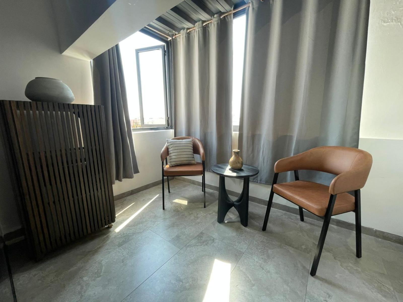 La Casa Mia Leon Hotel Екстериор снимка